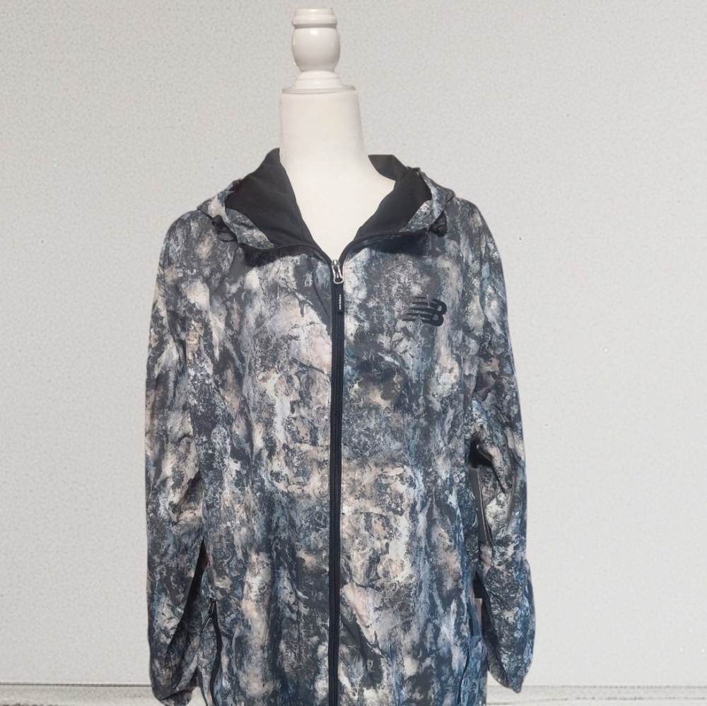 New Balance jacket Camo XL Water/Wind Resistant New W/Tags 100% Polyester  (F16)